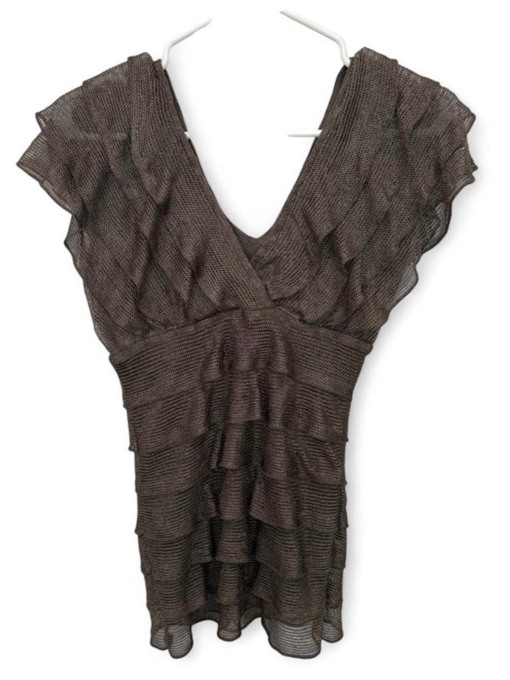 NWT Max Studio Y2K Tiered Ruffle Textured Short Sleeve V Neck Blouse Medium